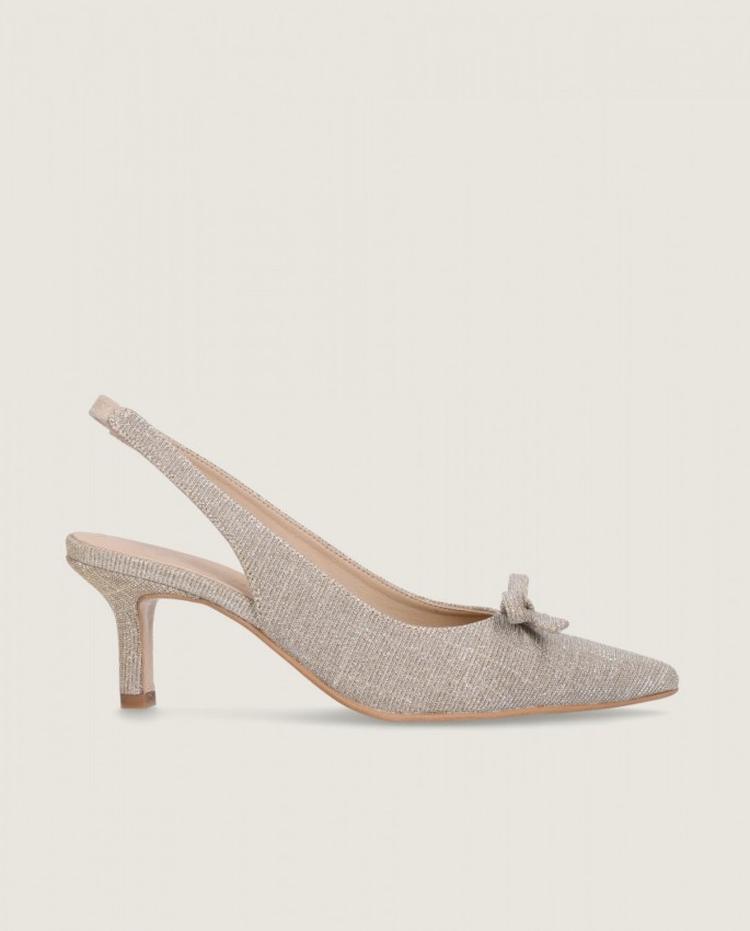 Phoebe in Mascaro