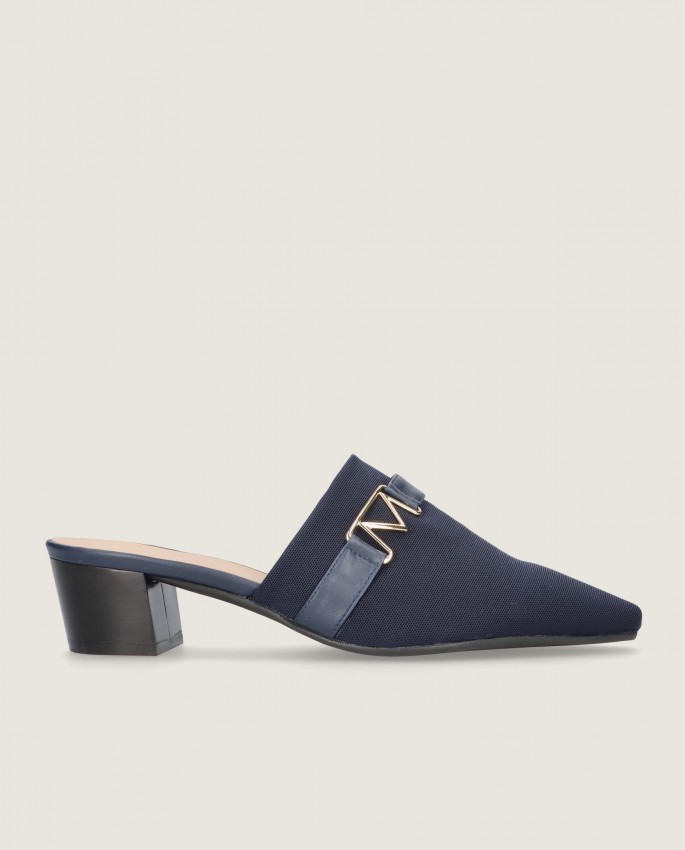 Greta in Mascaro