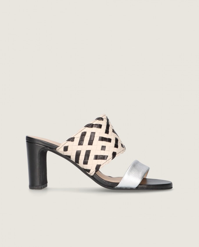 Maria in Mascaro