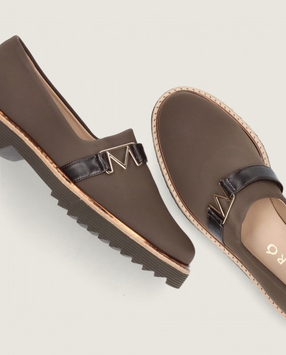 Charlize Mascaró in Mascaro