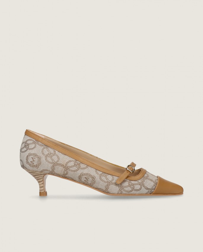 Harriet in Mascaro