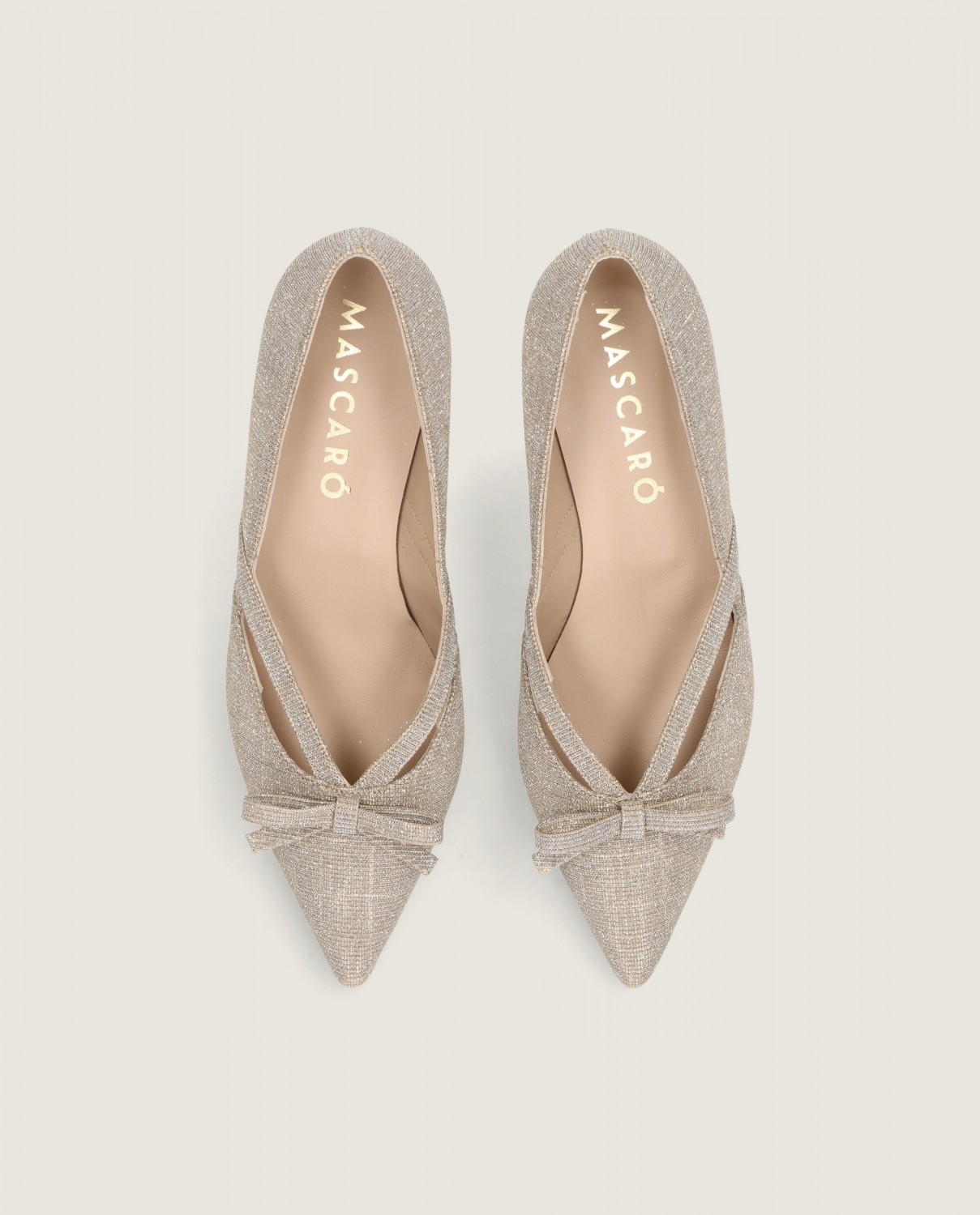 Harriet Harriet in Mascaro