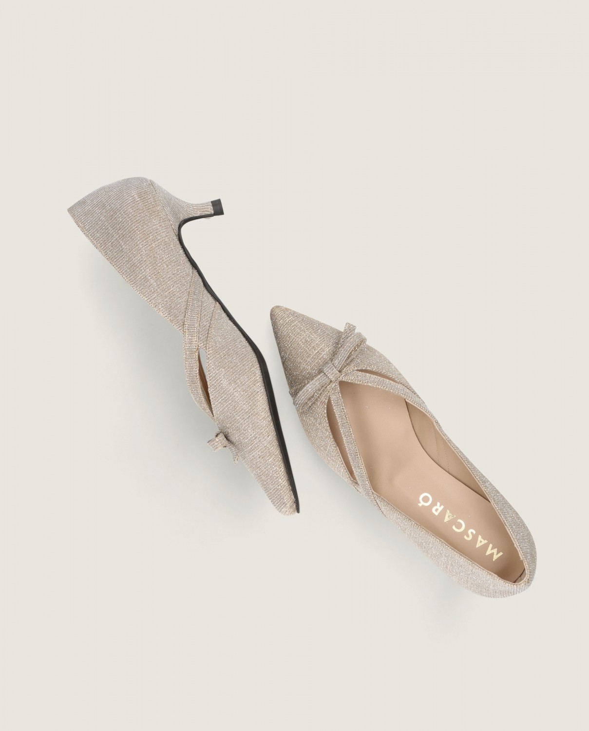 Harriet Harriet in Mascaro