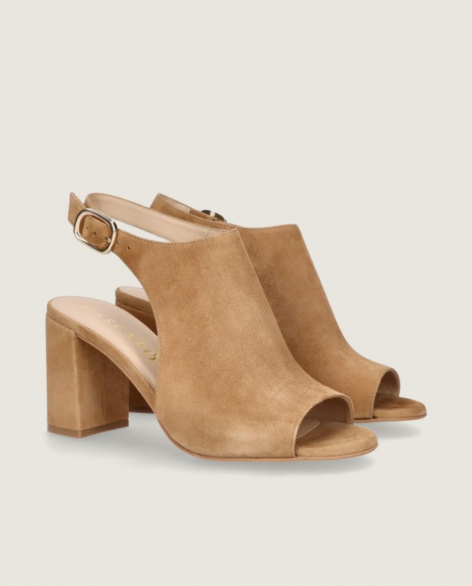Ruth Ruth in Mascaro