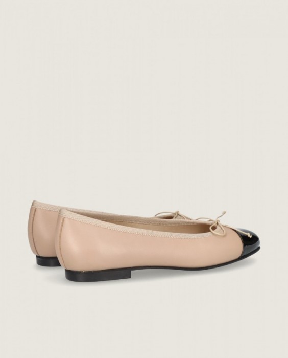 Audrey Mascaró in Mascaro