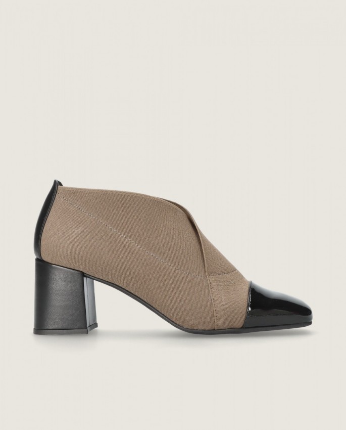 Anuk in Mascaro