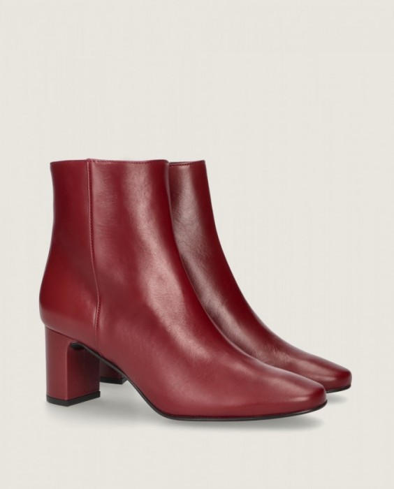 Freja Mascaró in Mascaro