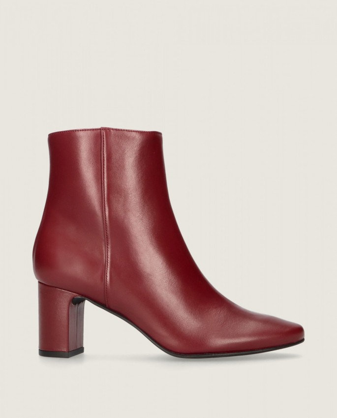 Freja in Mascaro