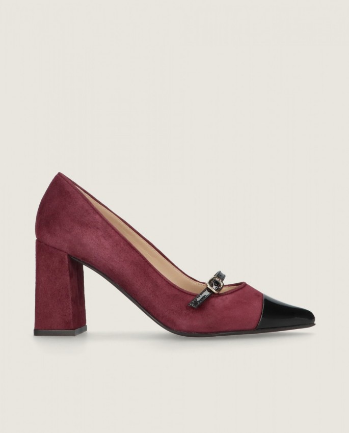 Renata in Mascaro