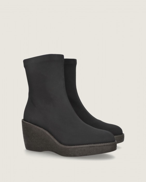 Nantes Mascaró in Mascaro