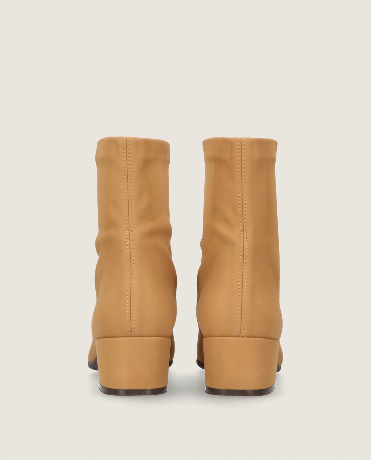 Milan Mascaró Milan Mascaró