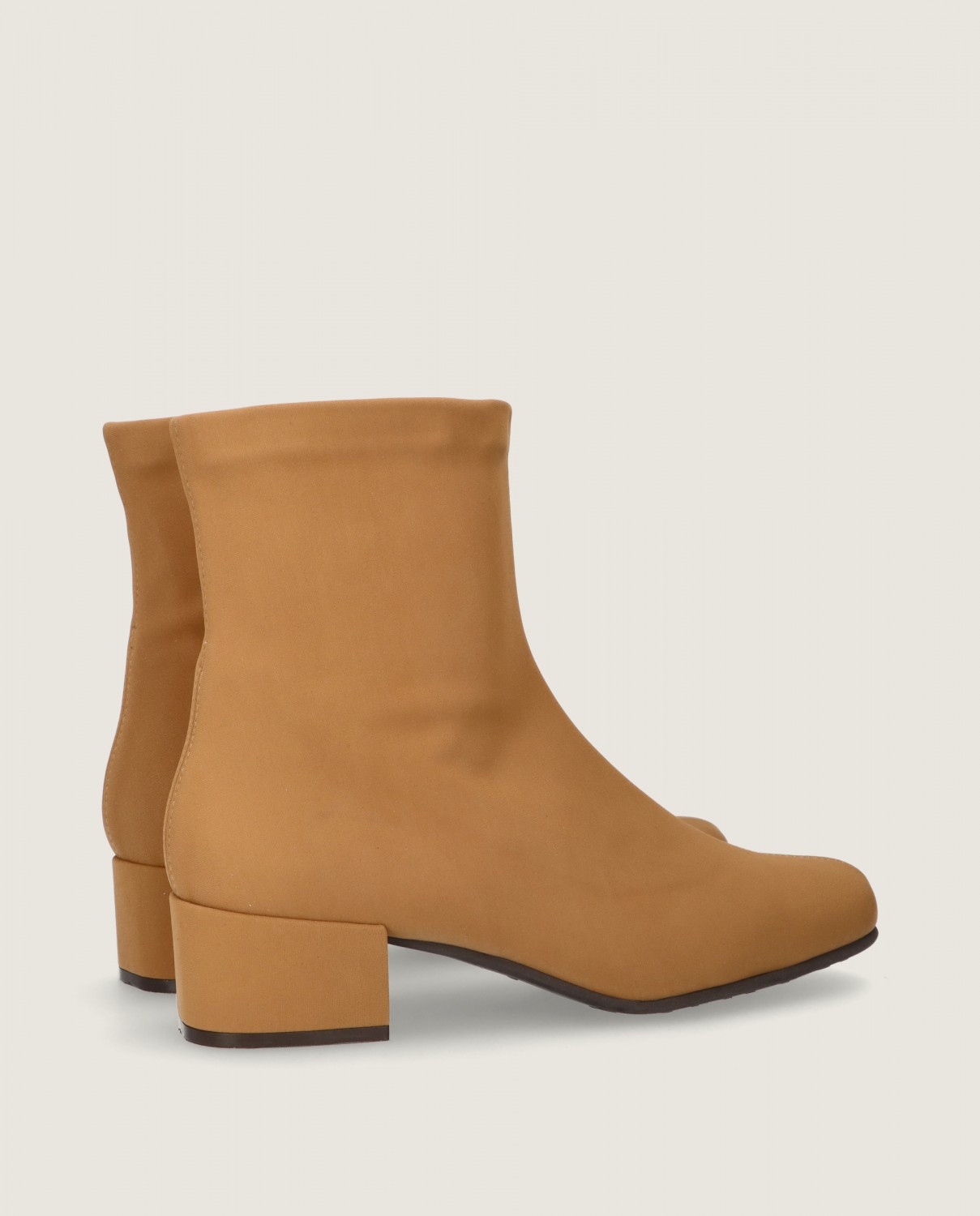 Milan Mascaró Milan Mascaró