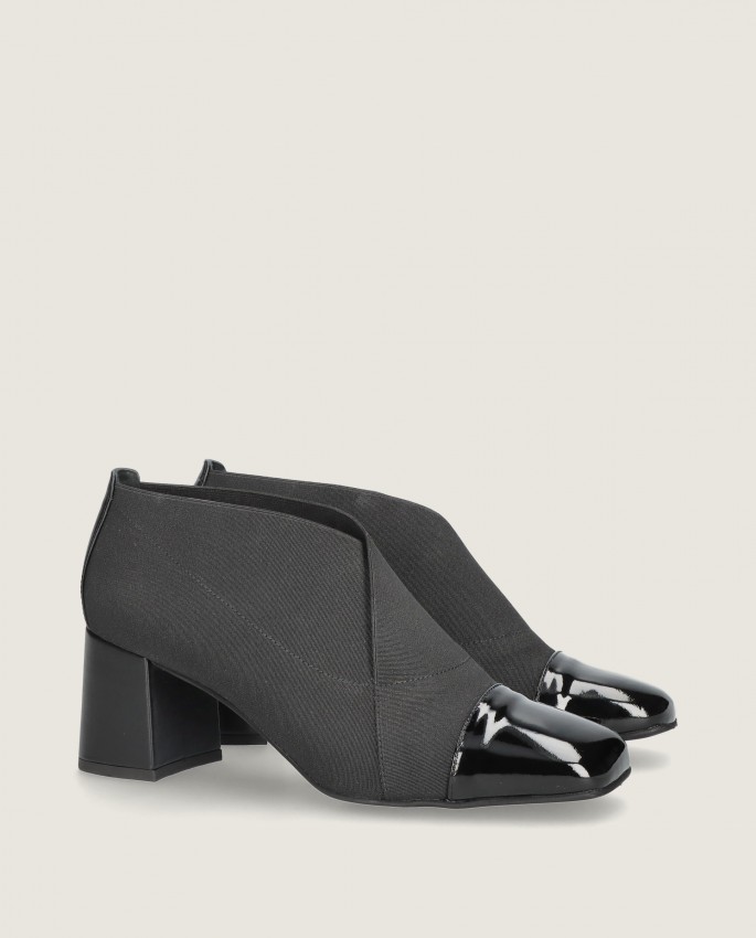 Anuk Anuk in Mascaro