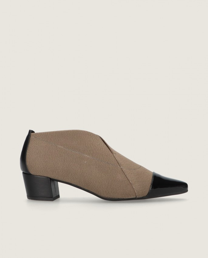 Greta in Mascaro