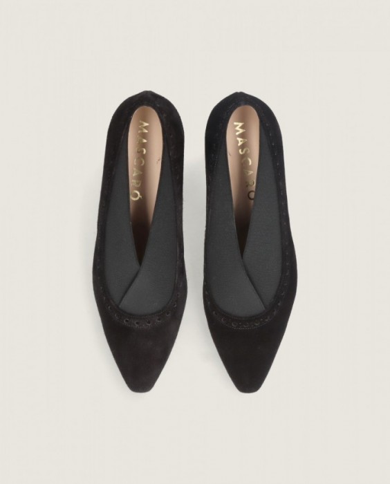 Greta Mascaró in Mascaro