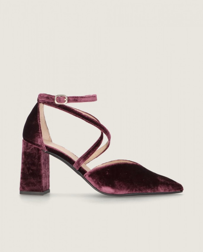 Renata in Mascaro