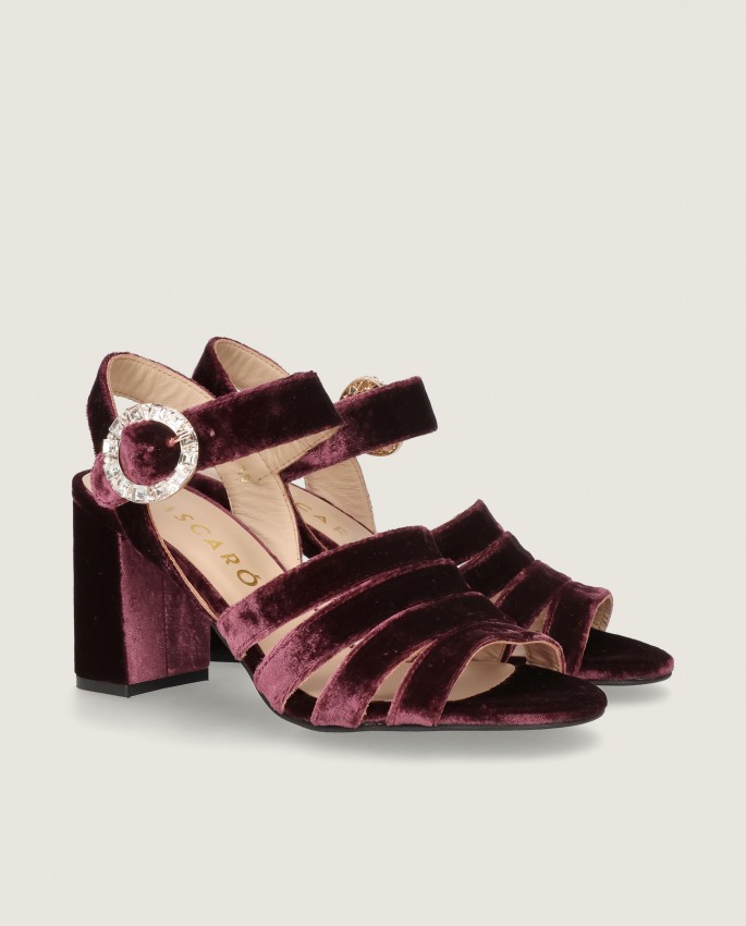 Ruth Ruth in Mascaro