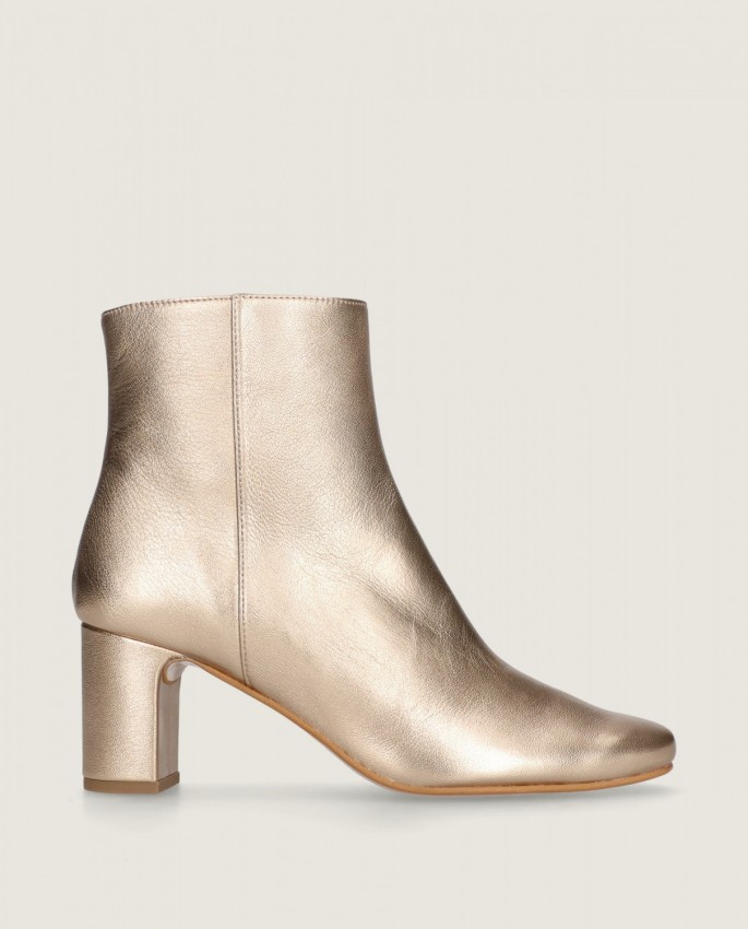 Freja in Mascaro