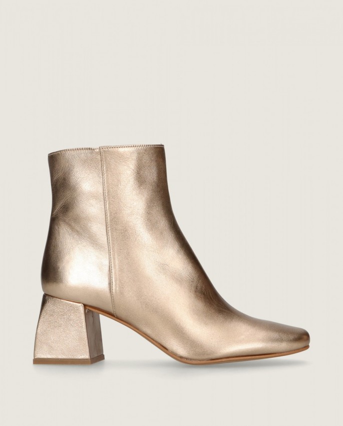 Freja in Mascaro