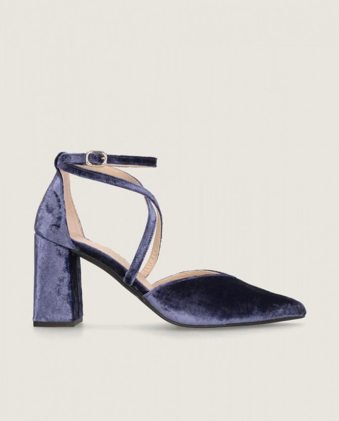 Renata in Mascaro